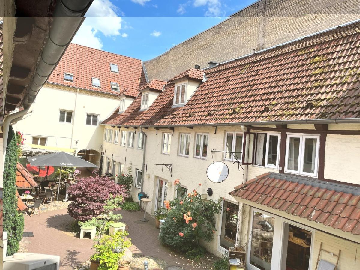 Fewo1846 - An Der Alten Kaffeeroesterei - Stilvoll Eingerichtete 2-Zimmer-Wohnung Im Stadtzentrum Фленсбург Экстерьер фото